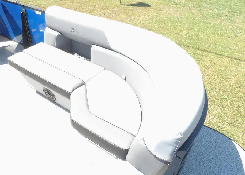 Slide: The Image of Veranda Vista View 20RC 2026 - 9