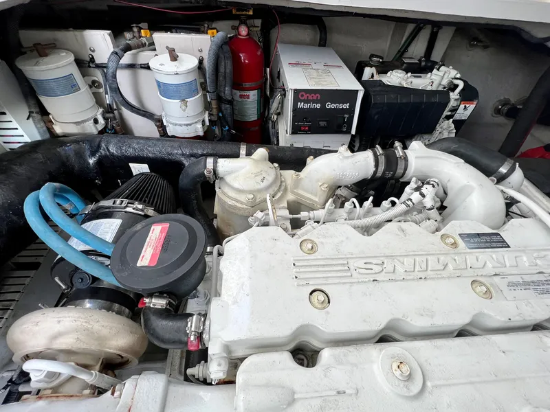 Slide: The Image of Engine compartment of a 2007 Sea Ray 40 Sundancer yacht. - 43