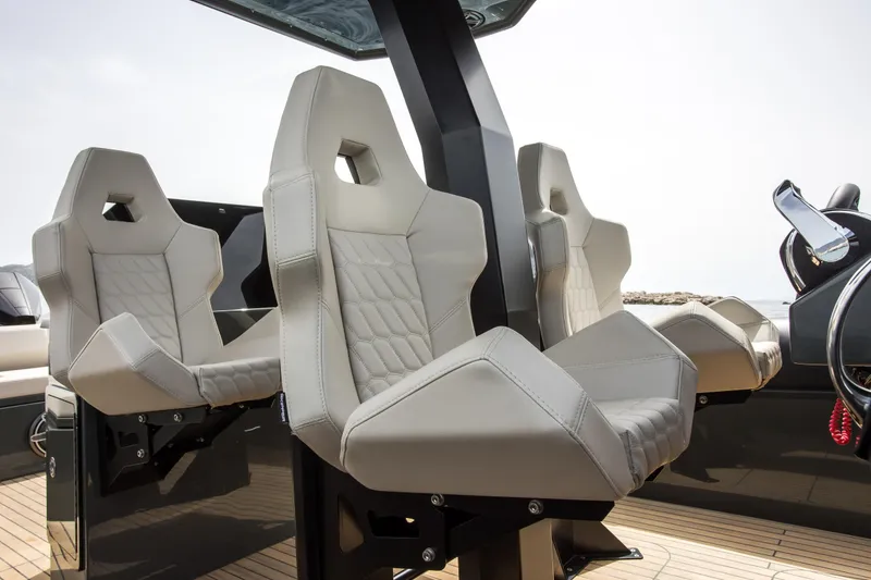 Slide: The Image of Luxury seating on the 2024 Skipper-BSK 38NC boat. - 35