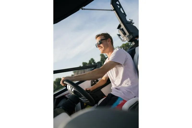 Slide: The Image of Nautique Super Air GS22E 2023 - 51