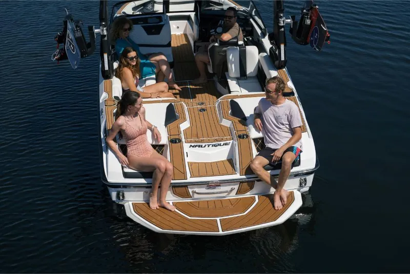 Slide: The Image of Nautique Super Air GS22E 2023 - 90