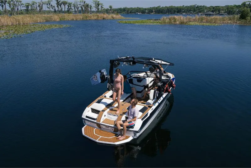 Slide: The Image of Nautique Super Air GS22E 2023 - 92