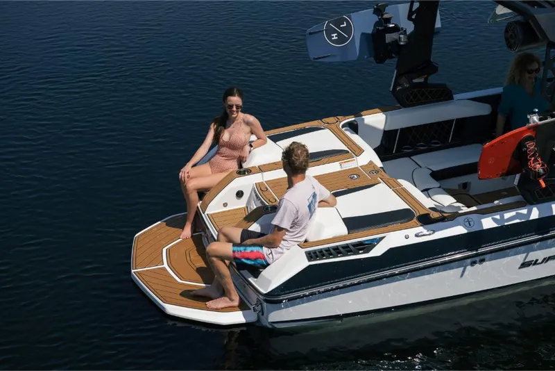 Slide: The Image of Nautique Super Air GS22E 2023 - 97