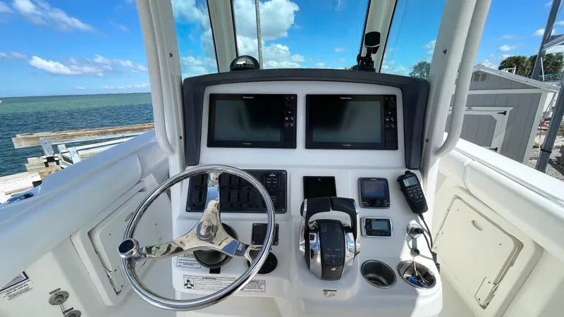 Slide: The Image of Boston Whaler 280 Outrage 2015 - 12