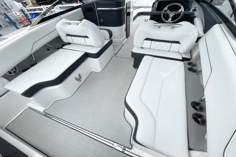 Slide: The Image of Regal LX4 2025 - 10