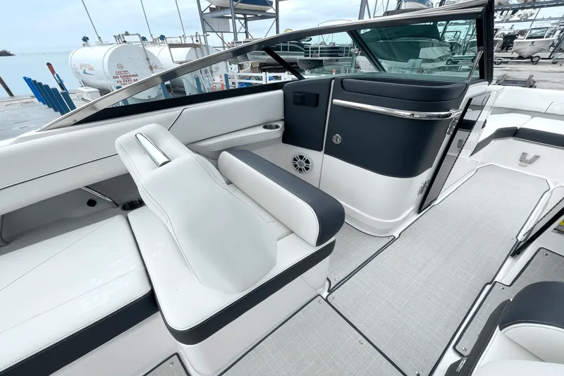 Slide: The Image of Regal LX4 2025 - 17