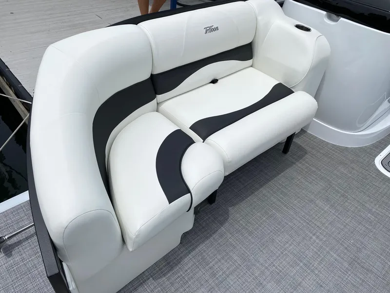 Slide: The Image of Luxurious seating on 2024 JC Neptoon Sport 23TT DSL pontoon boat. - 5