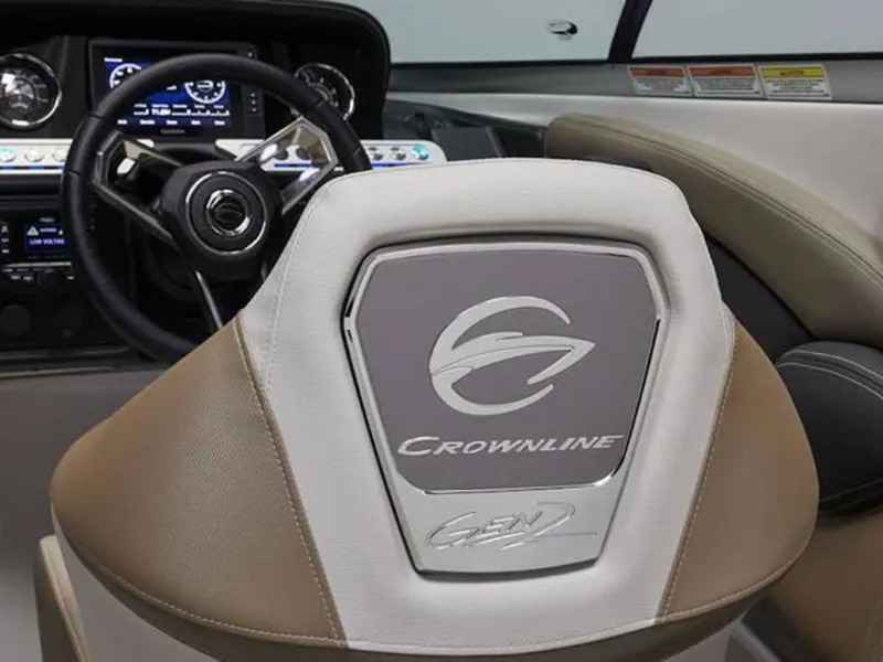 Slide: The Image of Crownline Boats E260 XS 2025 - 9