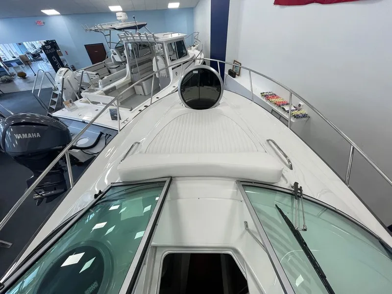 Slide: The Image of Crownline Boats 270 CR 2025 - 3