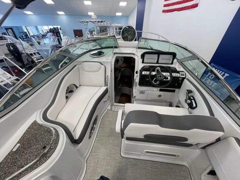 Slide: The Image of Crownline Boats 270 CR 2025 - 4