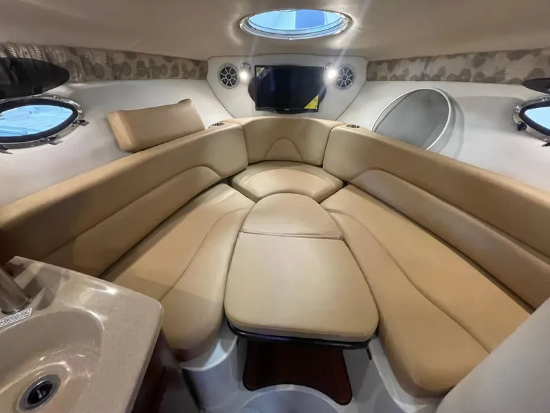 Slide: The Image of Crownline Boats 270 CR 2025 - 7