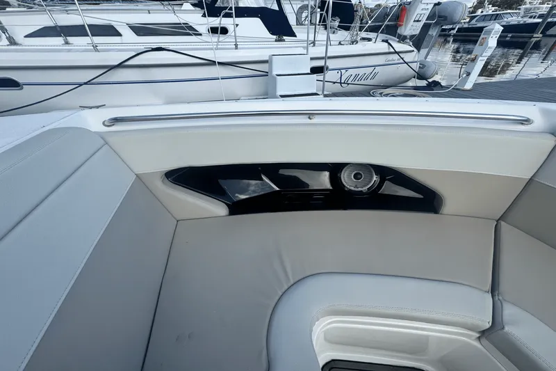 Slide: The Image of Boston Whaler 280 VANTAGE 2023 - 23