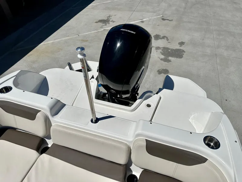 Slide: The Image of Bayliner Element E21 2023 - 8