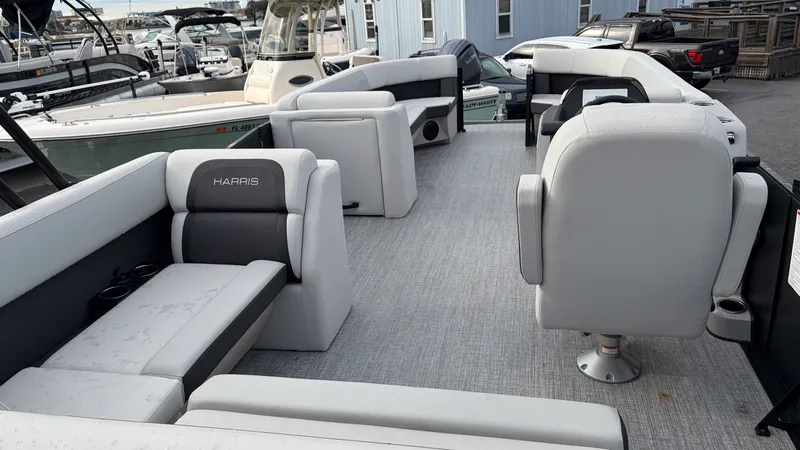 Slide: The Image of Harris Cruiser 250 2026 - 15