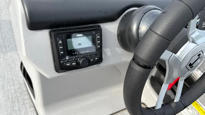 Slide: The Image of Harris Cruiser 250 2026 - 24