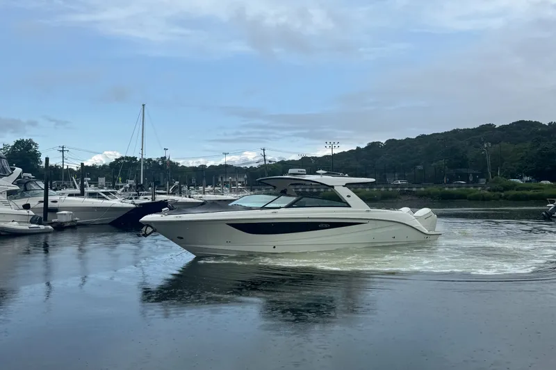 The Image of Sea Ray SLX 400 Outboard 2026 - 0