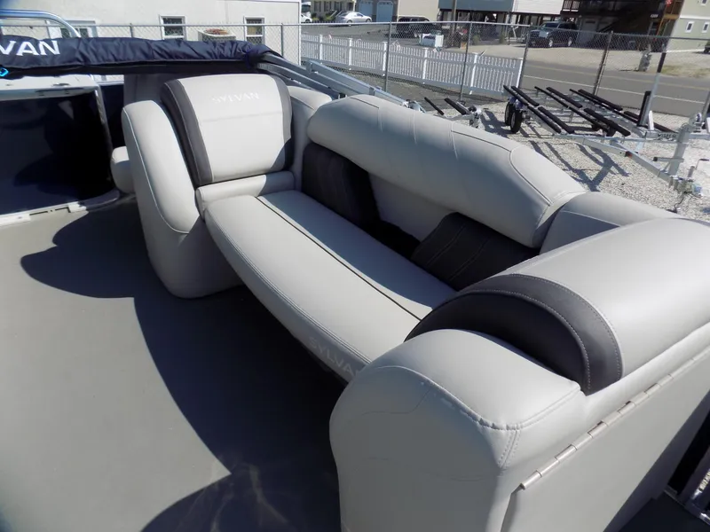 Slide: The Image of Luxurious seating on 2022 Sylvan Mirage Fish 8522 Party Fish pontoon boat. - 9