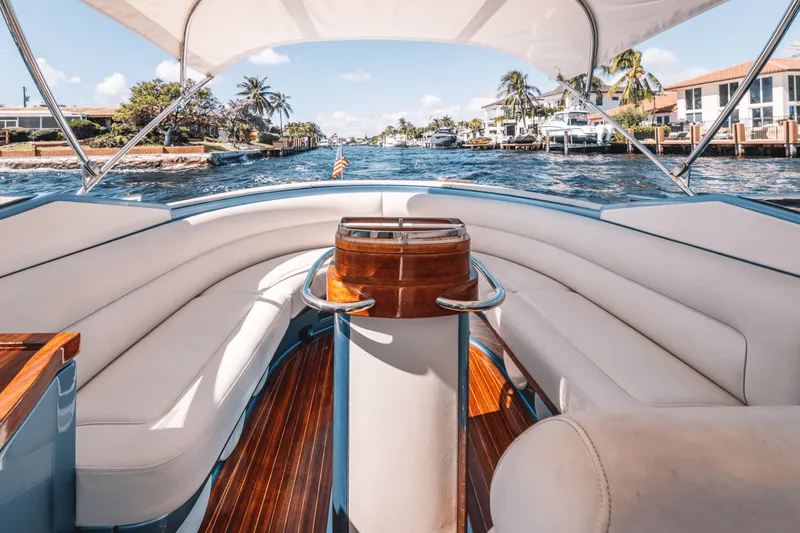 Slide: The Image of Riva 33 AQUARIVA SPORT 2012 - 12