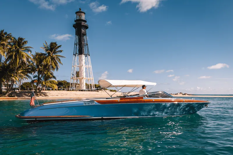 Slide: The Image of Riva 33 AQUARIVA SPORT 2012 - 3