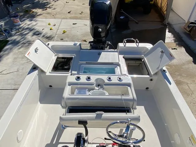 Slide: The Image of Ranger Bahia 220 2015 - 8