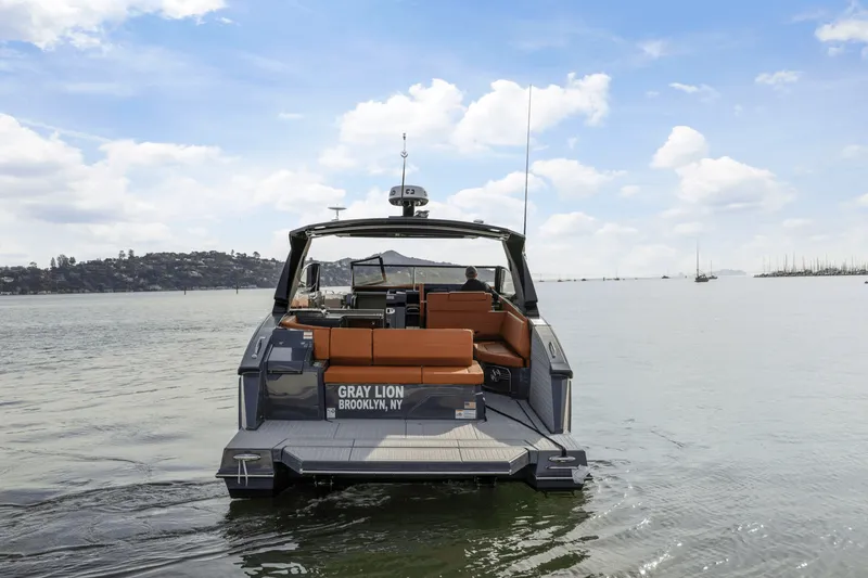 Slide: The Image of Cruisers 38 GLS 2022 - 48