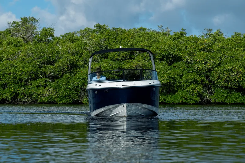 Slide: The Image of Sea Ray SDX 230 Outboard 2026 - 31