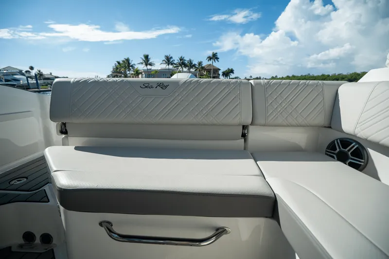 Slide: The Image of Sea Ray SDX 230 Outboard 2026 - 9