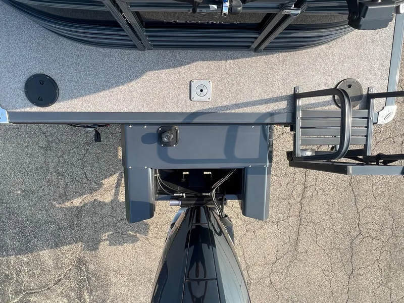 Slide: The Image of Top view of a 2021 Regency 230 LE3 boat's stern and motor. - 3
