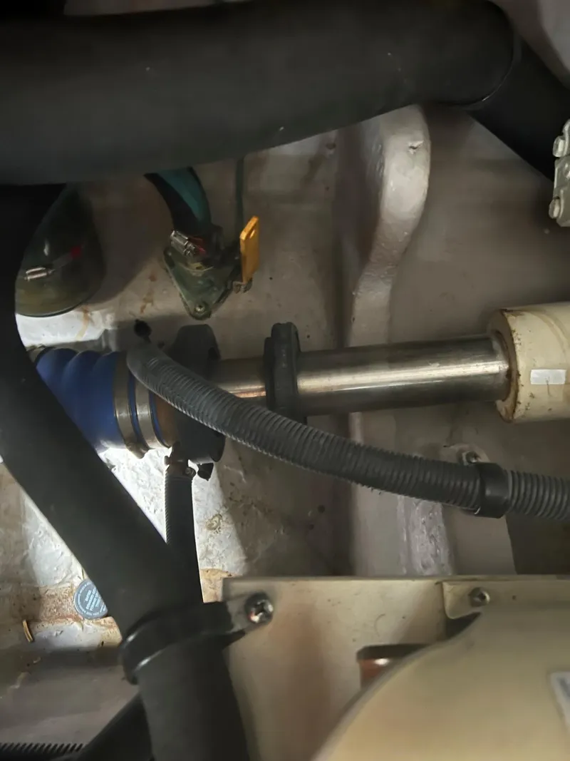 Slide: The Image of Sea Ray 480 Sedan Bridge 2003 - 59