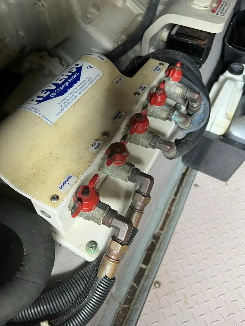 Slide: The Image of Sea Ray 480 Sedan Bridge 2003 - 60