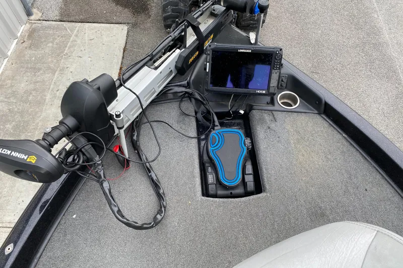 Slide: The Image of Phoenix 21 boat deck with Minn Kota trolling motor and Lowrance fish finder, 2018 model. - 3