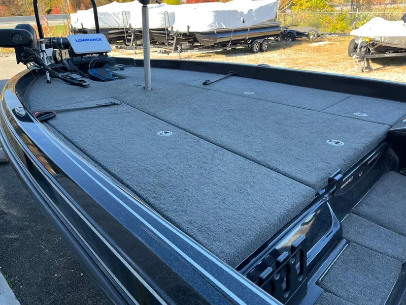 Slide: The Image of 2018 Phoenix 21 boat with spacious deck and Lowrance electronics. - 4