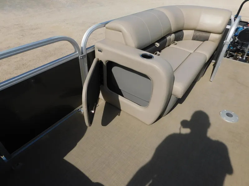 Slide: The Image of 2023 Sun Tracker Party Barge 22 RF DLX pontoon boat with beige seating. - 24