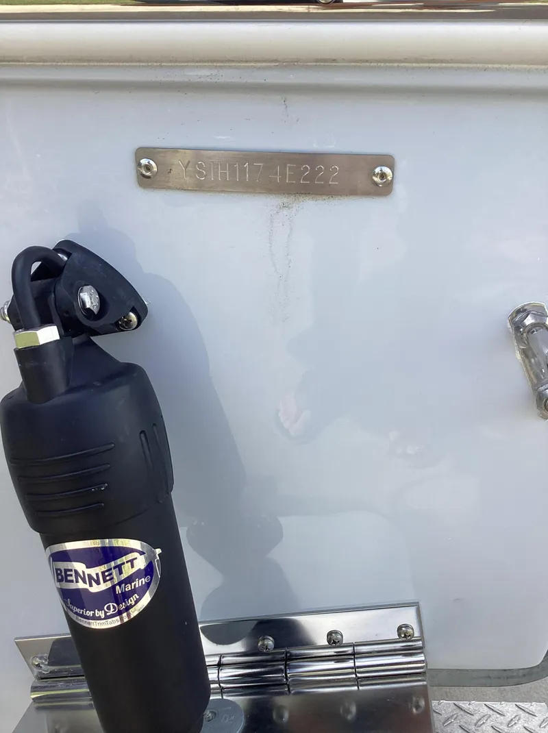 Slide: The Image of 2022 Sailfish 220 CC boat with Bennett Marine hydraulic system. - 21