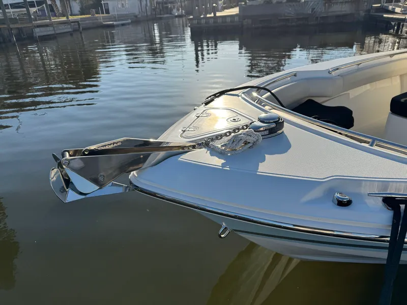 Slide: The Image of Boston whaler 250 Outrage 2023 - 23