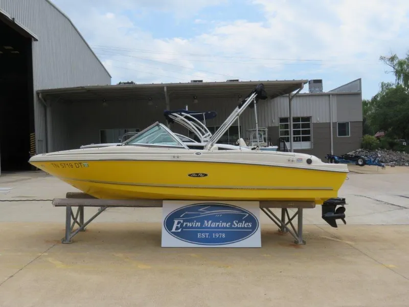 The Image of 2006 Sea Ray 175 Sport boat in yellow, displayed at Erwin Marine Sales. - 0