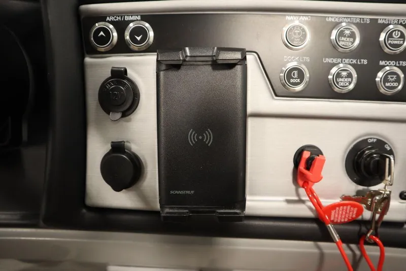 Slide: The Image of Control panel of 2023 Trifecta 23SB2 SS 3.0 with wireless charging dock. - 27