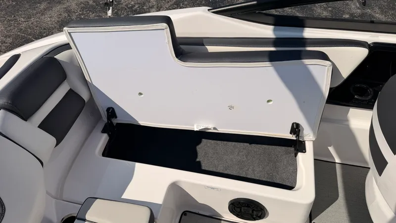 Slide: The Image of Yamaha SX195 2024 - 17