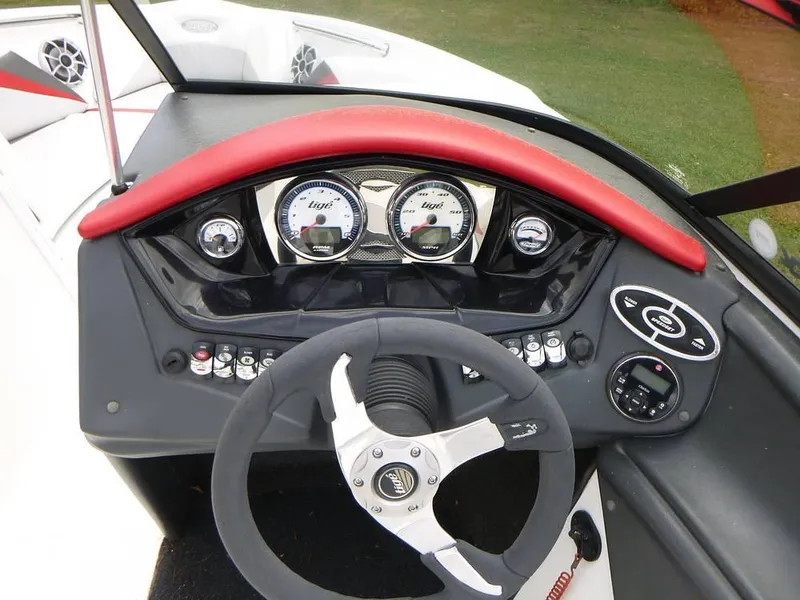 Slide: The Image of 2010 Tige Z1 for sale in North Conway, NH - 38