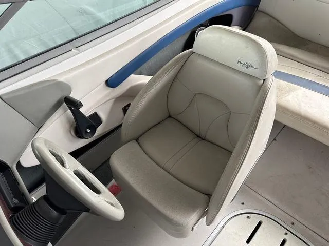 Slide: The Image of Four Winns 200 Horizon 2000 - 11