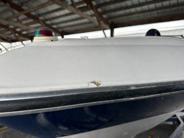 Slide: The Image of Four Winns 200 Horizon 2000 - 3