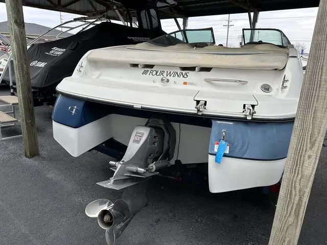 Slide: The Image of Four Winns 200 Horizon 2000 - 4