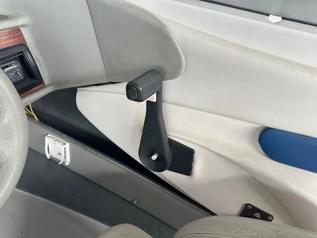 Slide: The Image of Four Winns 200 Horizon 2000 - 9