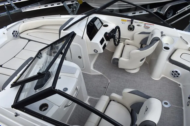 Slide: The Image of Stingray 201DC 2024 - 10