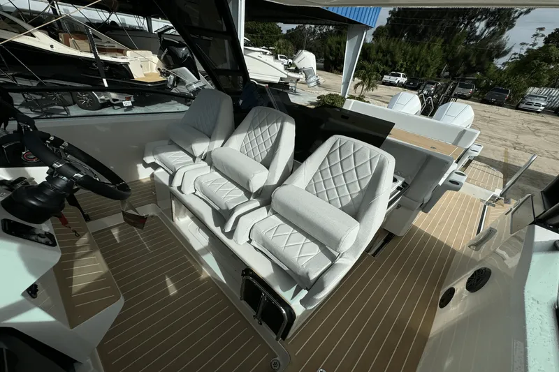 Slide: The Image of Saxdor 320 GTO 2026 - 40