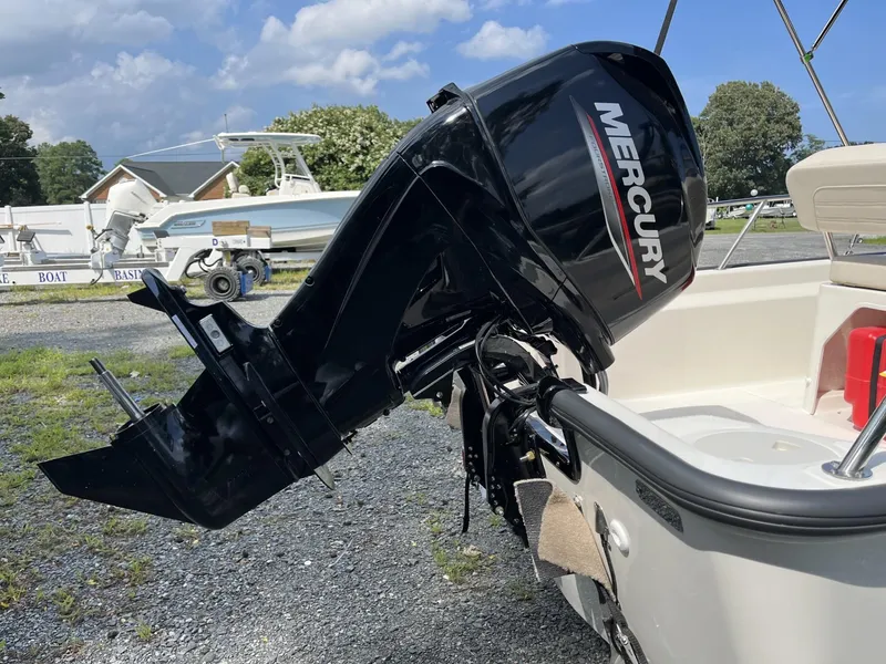Slide: The Image of Boston Whaler 150 Montauk 2025 - 24