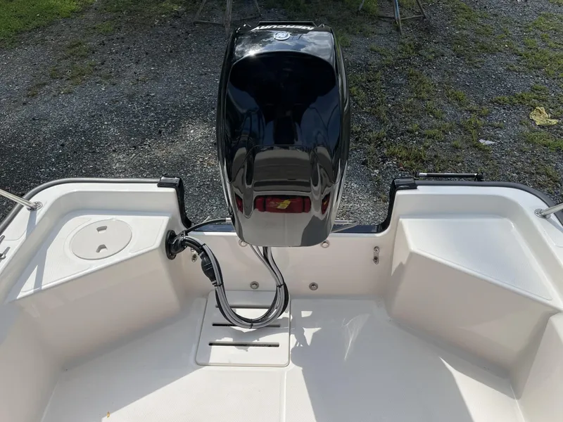 Slide: The Image of Boston Whaler 150 Montauk 2025 - 7