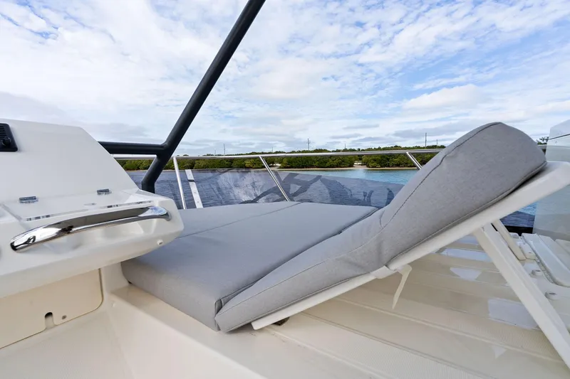 Slide: The Image of Flybridge - 53