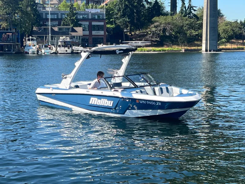 The Image of Malibu Wakesetter 21 LX 2023 - 1