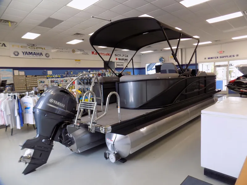 Slide: The Image of 2023 Barletta CORSA 21 UC pontoon boat with Yamaha engine in showroom. - 3